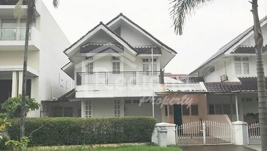 Kesempatan Langka, rumah Mewah di Tangerang, Tangerang, LB 160m²