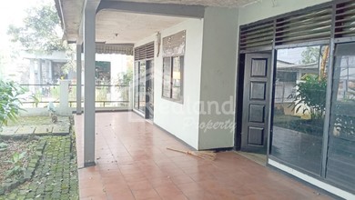 Rumah Siap Pakai di Kawasan Karawaci, Tangerang, LT 204m²
