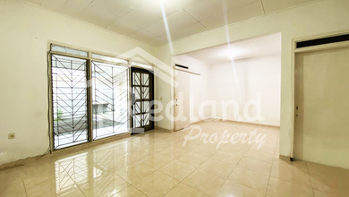 Promo Rumah di Puri Anjasmoro, Semarang, LB 180m², Harga 1,1 Miliar