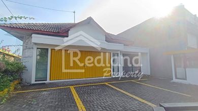 Ruang Usaha di Jenderal Sudirman , Semarang ( Si 8324 )