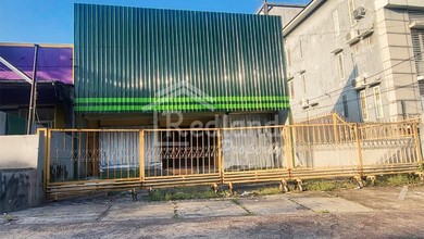 Kesempatan Eksklusif, rumah Mewah di Pamularsih, Semarang, LB 180m²