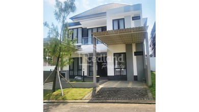 Rumah Mewah Furnished Daerah Strategis di BSB City