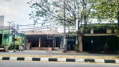 Hunian Prestisius di Kawasan Simongan, Semarang, LB 411m², Harga 6 Miliar