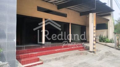 Ruang Usaha di Jenderal Sudirman , Ungaran ( Si 8328 )