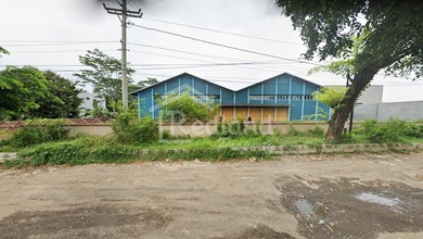 Gudang Bagus 5350 M2 SHM di Slamet Riyadi, Batang Vn Si 3569