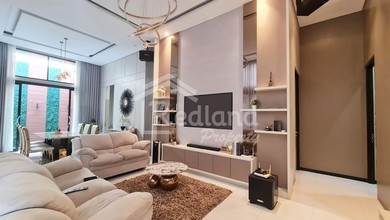 Rumah Prestisius di Kawasan Gajah Mungkur, Semarang, LB 230m², Harga 3,5 Miliar