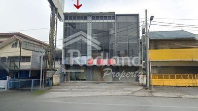 Ruko di Jenderal Sudirman , Semarang ( Si 8712 )