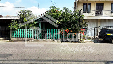 Hunian Elegan di Ungaran Barat, Semarang, 3 Kamar Tidur, LT 236m²