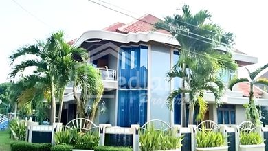 Penawaran Eksklusif, rumah Prestisius di Banyumanik, Semarang, LB 310m²