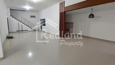 Rumah di Perum Tamansari Majapahit , Grand Amarta , Semarang ( De 8952)