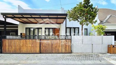 Rumah Siap Pakai di Area Puri Anjasmoro, Semarang, LT 180m²