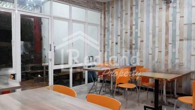 Ruko di Tanjung , Semarang ( De 8090 )