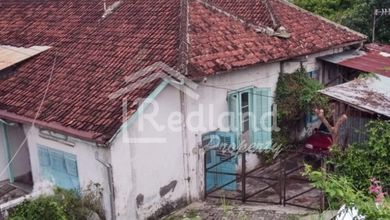 Rumah di Jl Wahidin , Semarang ( De 8716 )