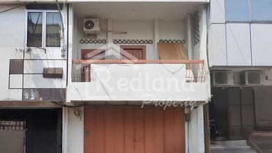 Ruko di Jl Pekojan , Semarang ( Jo 8888 )