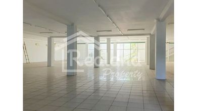 Ruang Usaha di Dr Cipto , Semarang ( Vn Tt Si 8693 )