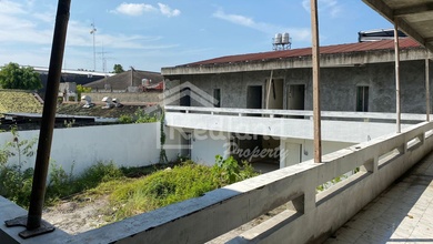Rumah Mewah di Sekayu, Semarang, 22 KT, LT 1333m²