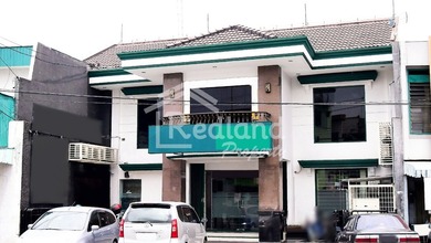 Ruko di Mt Haryono , Semarang Ylkstt 4121 