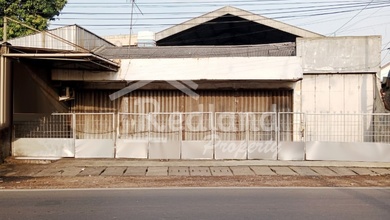 Disewakan Cepat Rumah Cantik dengan Tanah Luas 622 m2 Kawasan Duren Sawit