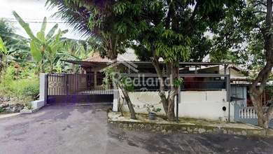 Rumah Prestisius di Kawasan Semarang Barat, Semarang, LB 270m², Harga 4,5 Miliar