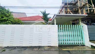 Rumah Siap Huni di Area Tanah Mas, Semarang, LT 240m²