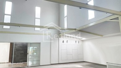 Rumah modern dengan Luas 200 m2 Daerah Semarang Barat, Semarang