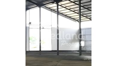 Gudang di daerah Wanasari , Brebes ( Si Tt 8401 )