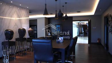 Ruang Usaha di Gedung Suara Merdeka lt 11 , Semarang ( Yl 3444)