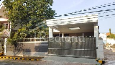 Dijual rumah Mewah di Rungkut, Surabaya - LT 485m²