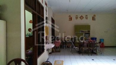 Rumah Elegan di Semarang Tengah, Semarang, 6 Kamar Tidur, LT 408m²