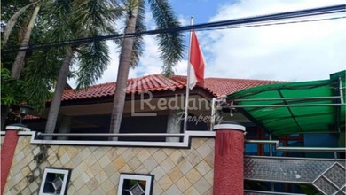 Hunian Mewah di Kauman, Semarang, 4 Kamar Tidur, LT 684m²
