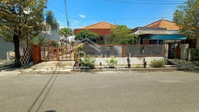 Penawaran Eksklusif, rumah Prestisius di Semarang Barat, Semarang, LB 100m²